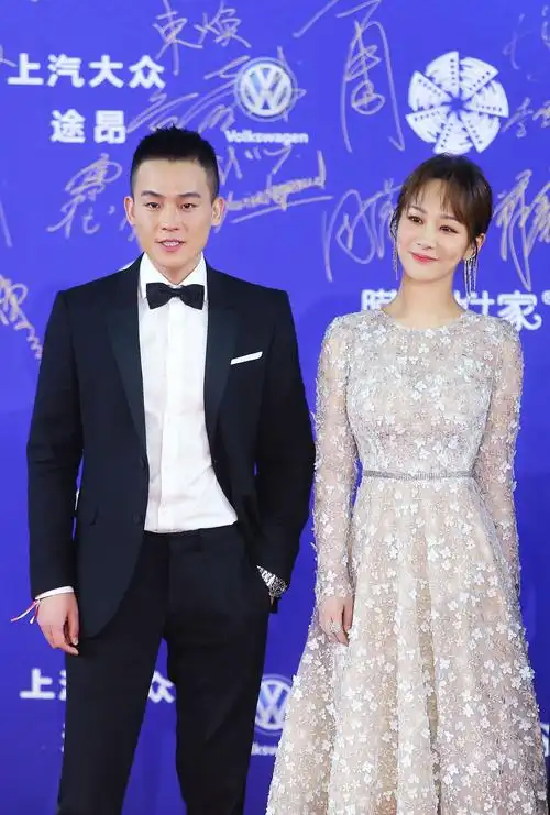 《烈火·英雄》剧组现身北影节 欧豪杨紫亮相红毯