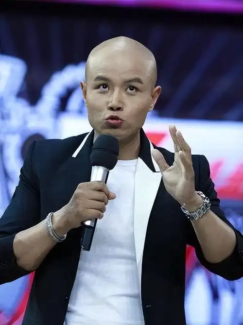 2009年,江苏卫视推出了一档大型的相亲节目,已经确定由孟非担任主持人