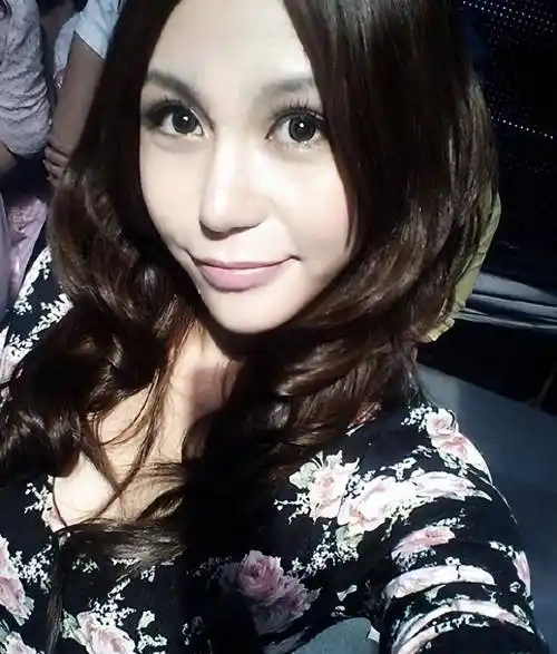 宁坐宝马哭不坐单车笑,立志要嫁豪门的马诺,最后如愿以偿了吗?