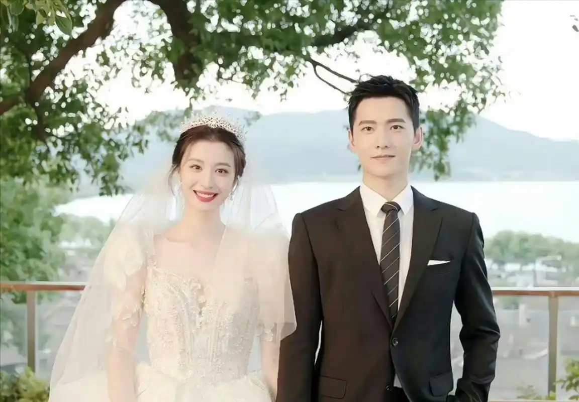 假如你是杨洋,两个大美女摆在你面前,你会选谁做新娘?