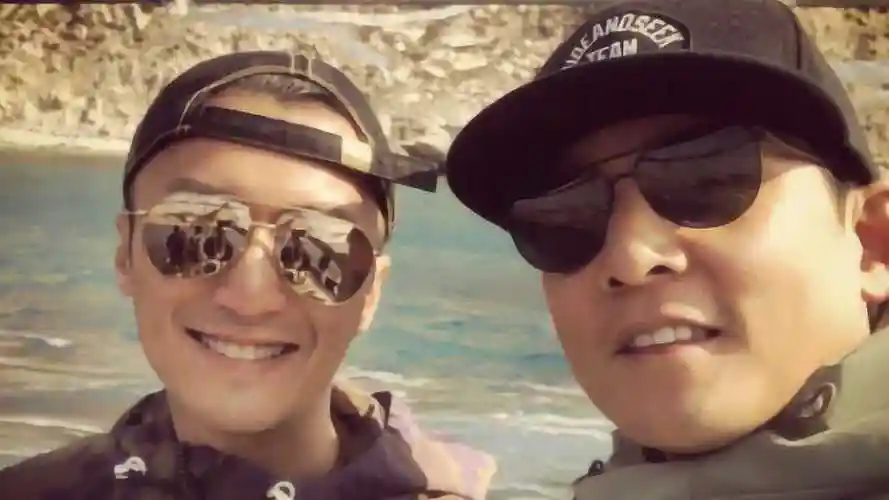 吴彦祖谢霆锋同游希腊晒合照 网友:我的两个男神