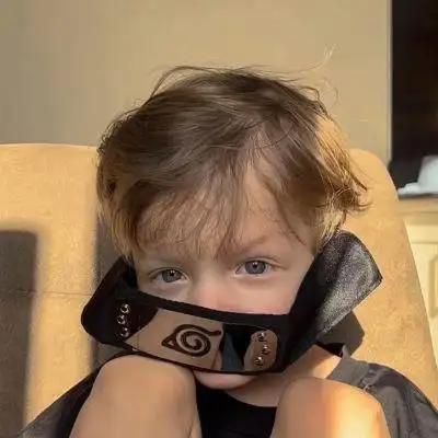 由美头网整理发布,男生头像频道提供更多与欧美,小男孩,搞怪,可爱相关