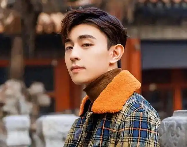 封杀快2年了再看邓伦如今的处境他很可恨但也很可悲