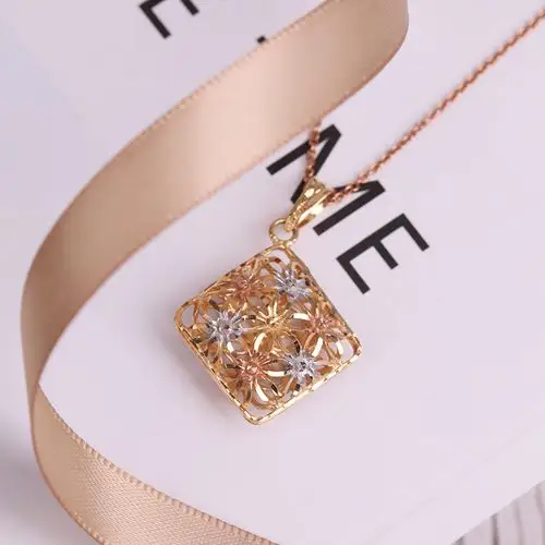 项链小金花开妈妈礼物女生坠子吊坠镂空富贵花颈饰