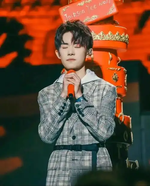 二十有三 千禧千玺#易烊千玺 - 抖音