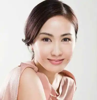 10,张静初酒窝确实能为一个人的笑容加分不少,这些有酒窝的女明星们