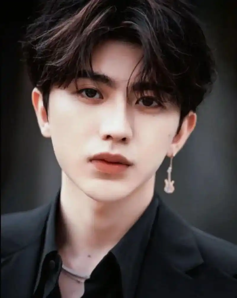 坤坤头像78157815781578157815	坤坤头像78