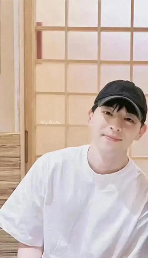 邓伦封杀一年回来后大变样30岁的他这回是真的认不出来了