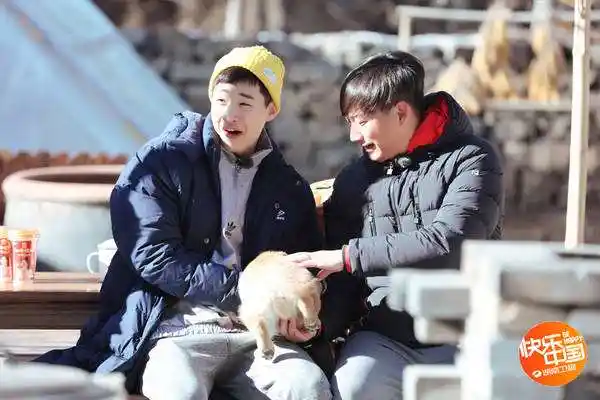 《向往的生活》姐妹花谢依霖陈都灵到访董子健超勤快