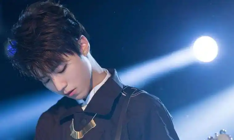 原创王俊凯在最高网民检察院录视频王源回重庆最终还是不一样了