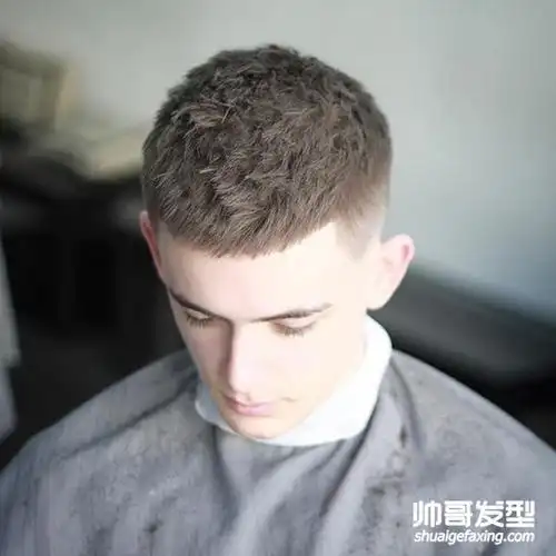 男士短发怎么剪出个性和时尚 欧美帅气超短发图片-欧美发型-帅哥发型