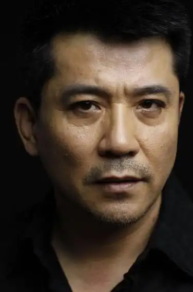 "老戏骨"孙淳,与妻子30年无儿无女,一个专一好男人|陈凯歌|演员_网易