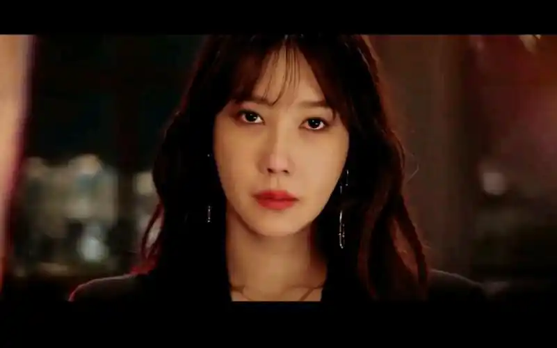 顶楼李智雅你能想到这个女人已经四十了吗美丽冻人