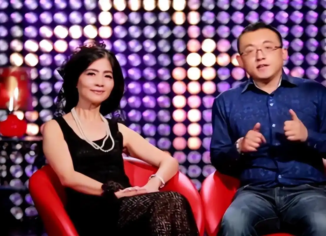 2013年《非诚勿扰》,34岁小伙牵手51岁单亲妈妈,11年后爆出真相