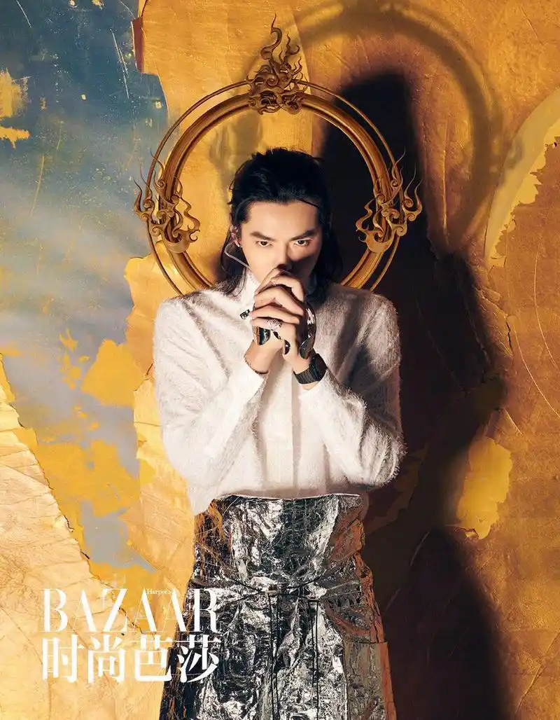 娱乐_ 吴亦凡登杂志封面,诠释"只身闯江湖, 何必分胜负"