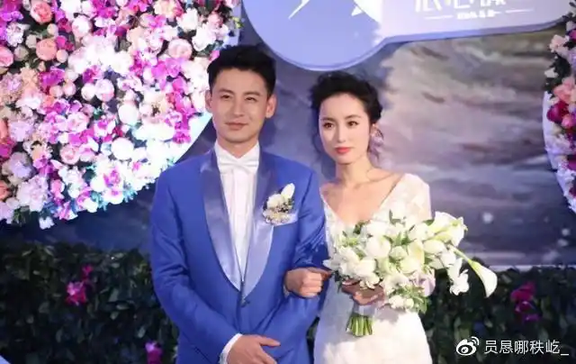 36岁吕一疑似婚变老公跟公司ceo晒亲密合照背景写着我爱你