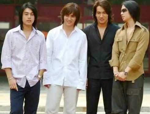 《流星花园》f4旧照,言承旭,朱孝天,周渝民和吴建豪