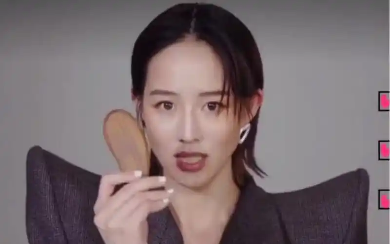 张钧甯翻包日记| 这姐真自律