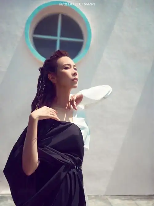 上游时尚|在盛夏之初开启音乐时间旅程,是属于莫文蔚式的洒脱-上游