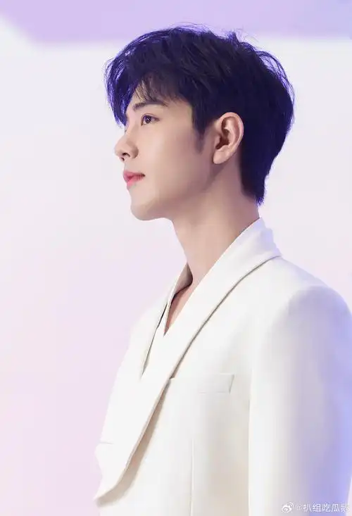 肖战好伟大一张脸##被肖战的脸硬控