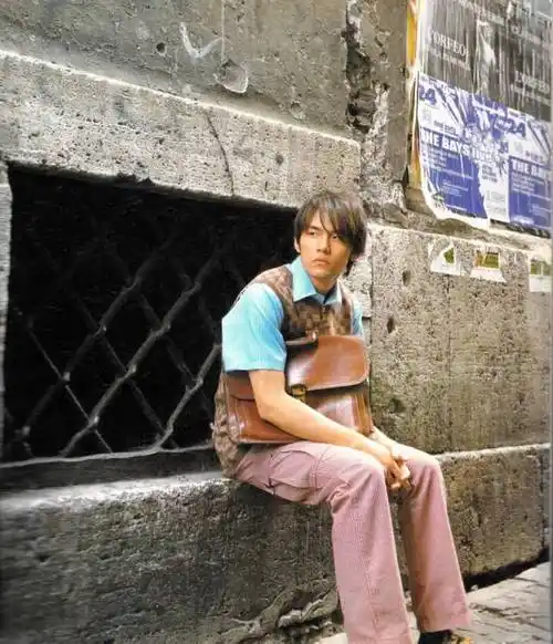 周杰伦刚出道时期的珍贵照片,每一张图都充满了回忆!收藏!