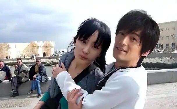 胡歌携妻子现身《繁花》:胡歌那么多"前女友",为何偏偏娶她?