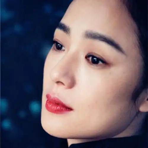 周韵03端庄大气