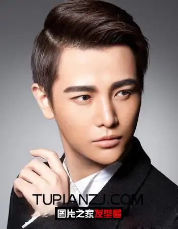 成功男士大背头发型 经典时尚