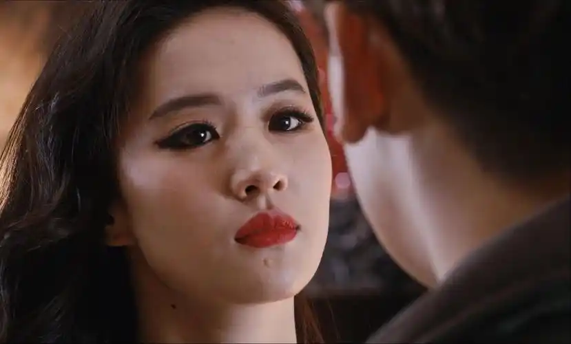 刘亦菲牺牲最大的一部电影,和韩国欧巴rain共同主演:《露水红颜》