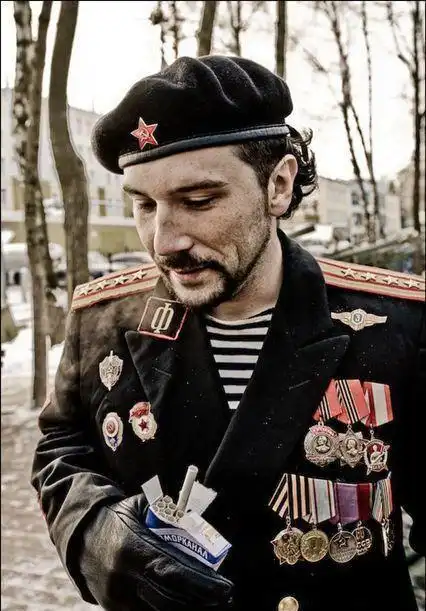 还是苏联的好看,舒展霸气.