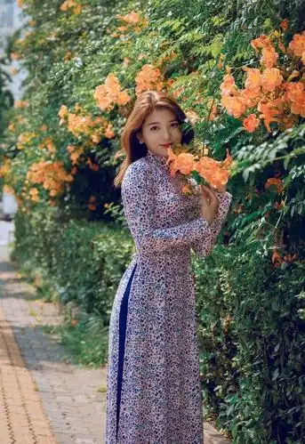 中年女士拍照如何摆姿势,这7个姿势值得尝试,拍照优雅有气质