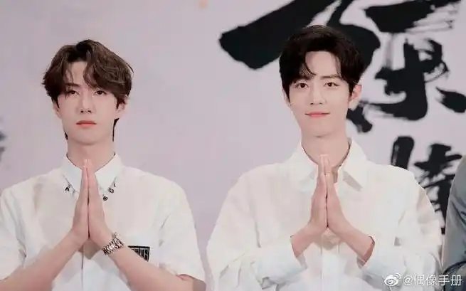 王一博肖战今日微博开屏