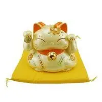 男士风水招财的微信头像点击鼠标右键下载