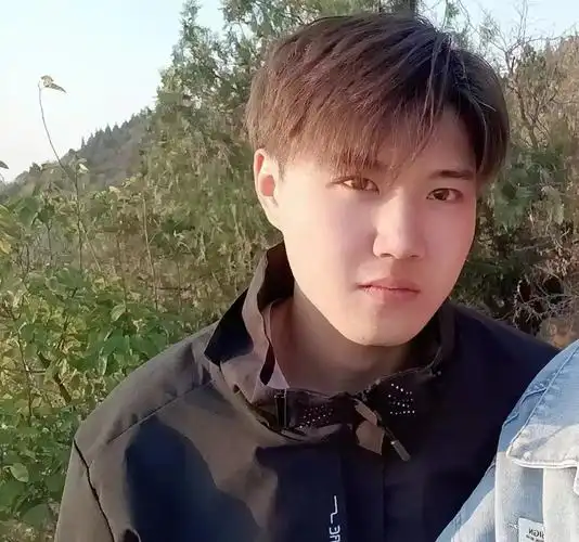 父子情深20岁的他捐了三分之一的肝救老爸