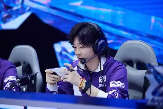 张大仙对iqoo路转粉