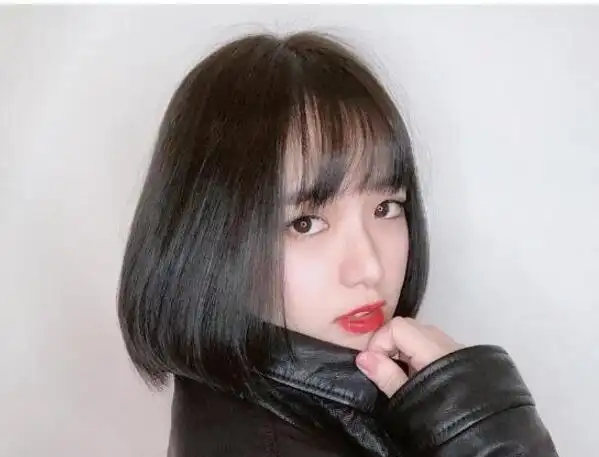 2022短发拉直发型图片拉直短发这样扎清爽有气质