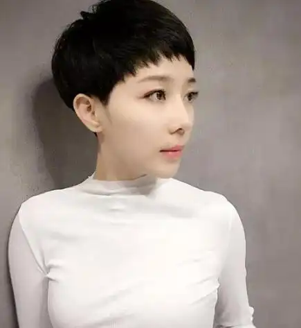 女生超短发型,露耳短发,超短碎发