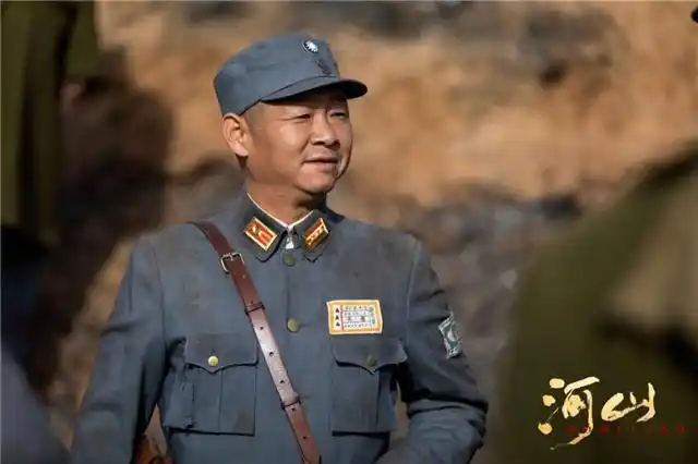 演员赵亮和御凤甲柴火鸡的故事