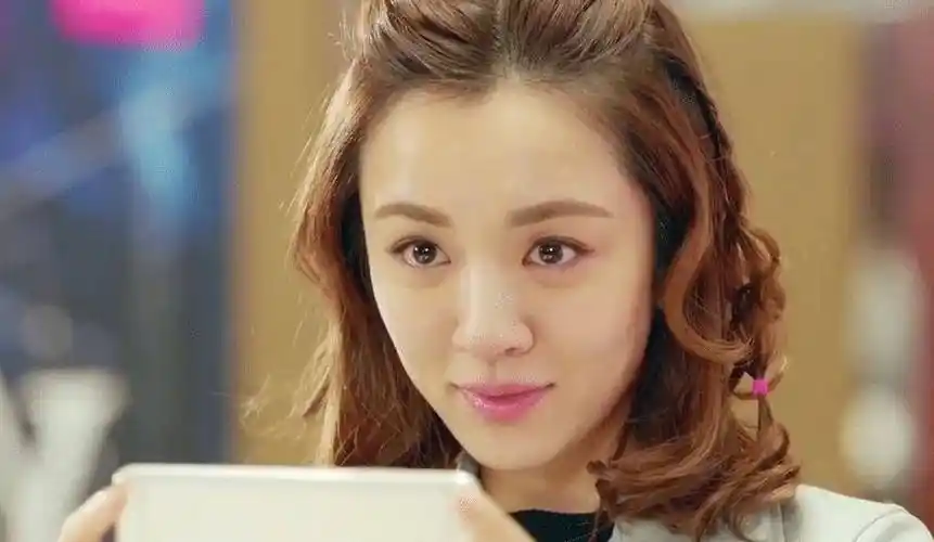 王晓晨年龄不大,却十分有敬业精神,但也因此被黑粉狂说_张嘉译_表演