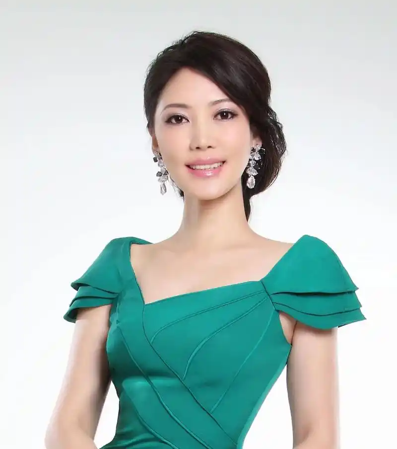 歌唱家方琼人声是世界上最美的乐器也是最具可塑性的乐器