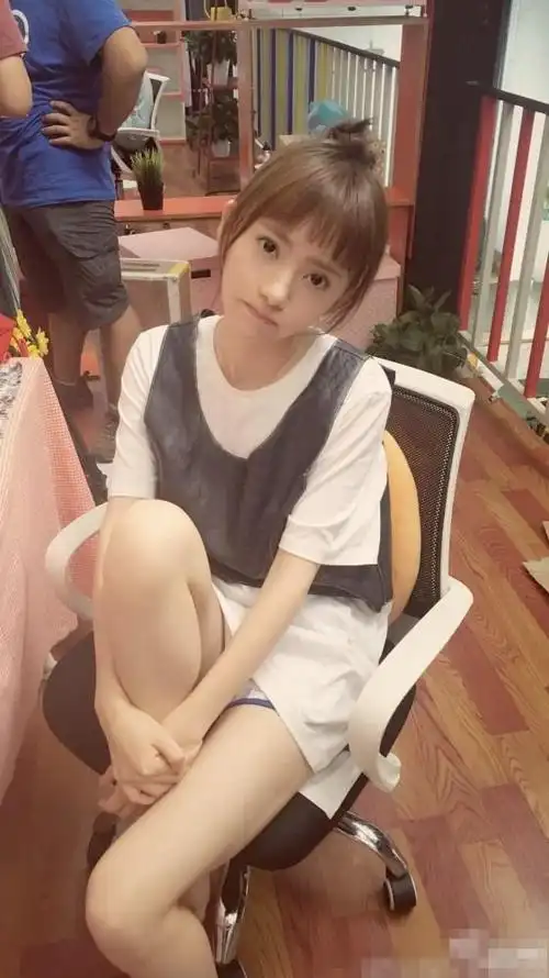 《爱情公寓》的女神诺澜怎么变成这个样子了?