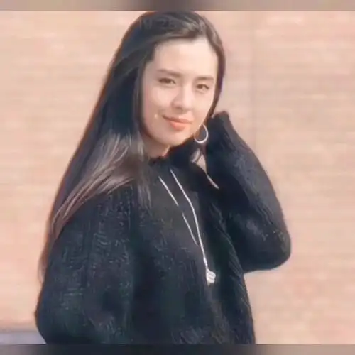 "自带柔光滤镜,港风女神王祖贤"