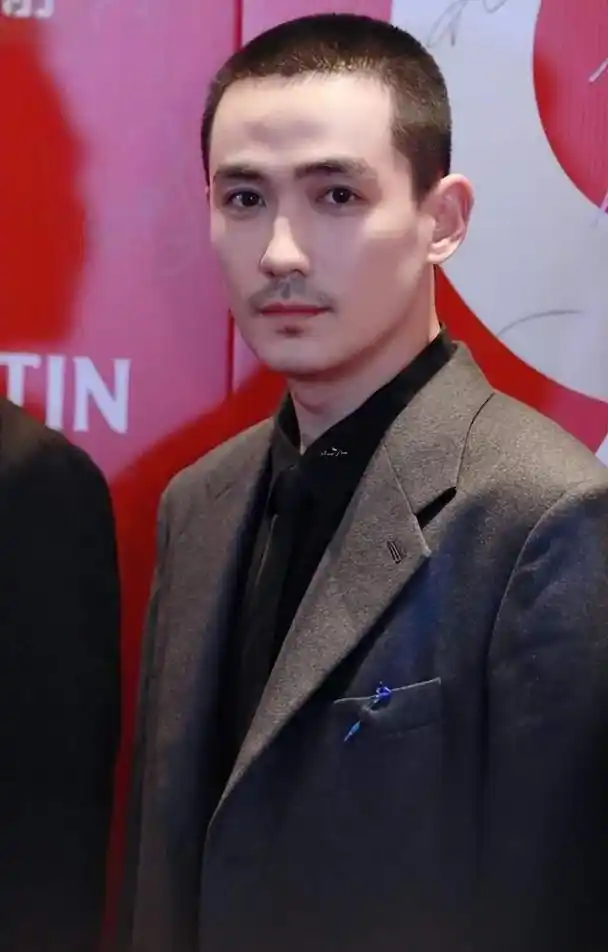 男明星帅不帅看寸头?