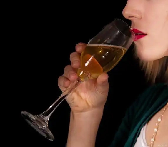 喝酒有什么好处?这几个你一定不知道