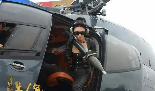 2016年美人鱼张雨绮饰演李若兰狠辣霸气美艳大方