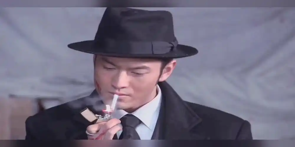 黄晓明扮演许文强,拍摄的这个画面相当到位啊