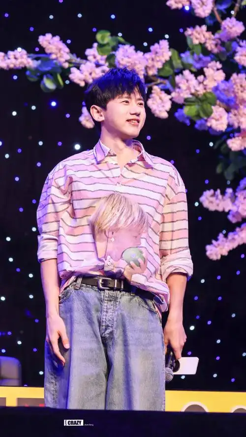 张杰外南街时光机