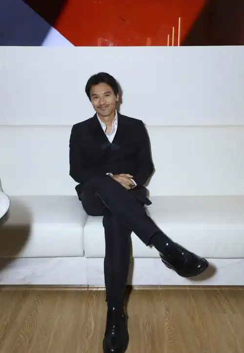 冯德伦型男风帅气活动照图片28