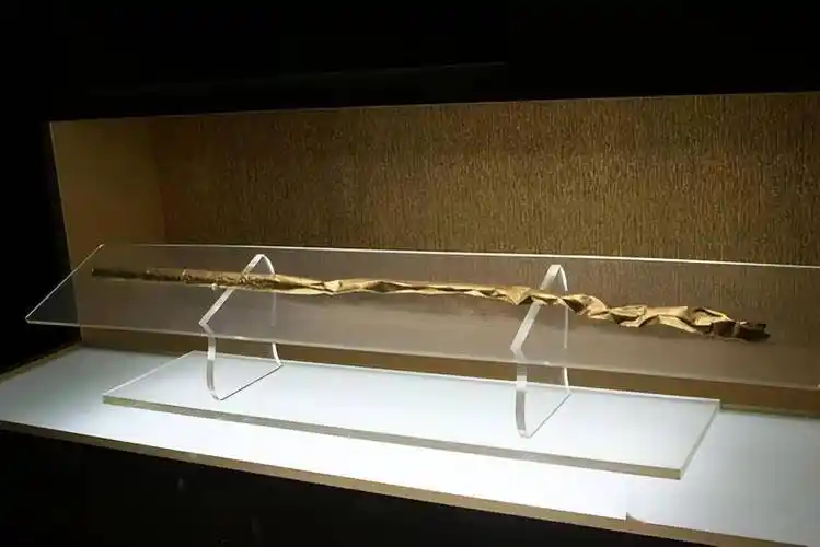 三星堆金杖:谁的权杖?谁的信物?_考古_陈显_人们