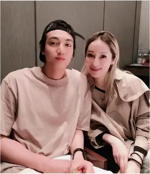 萧亚轩与男友冷战憔悴不堪,网友惋惜估计是走心了